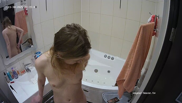 realm64-cam110-1764530142