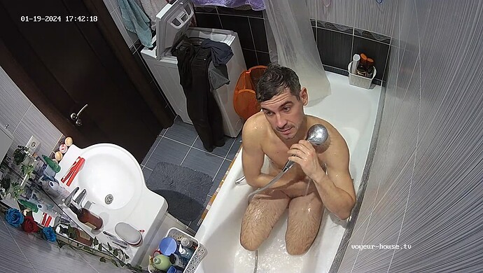 realm37-cam111-1705687025