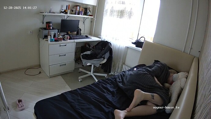 realm122-cam19-1766931694