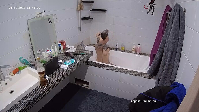 realm18-cam111-1713737077