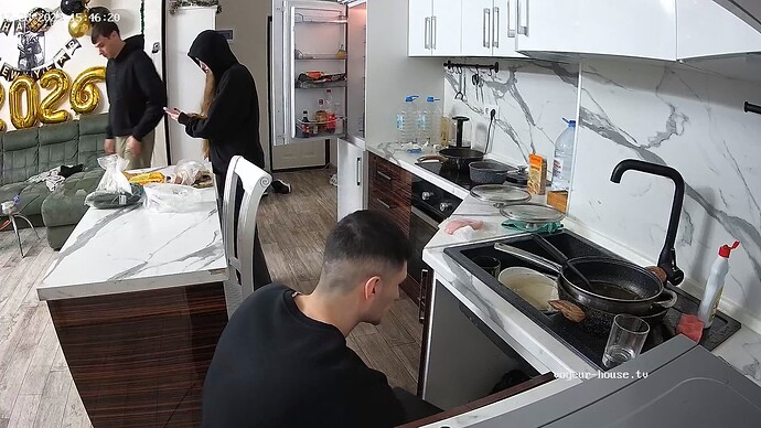 realm126-cam12-1766926016