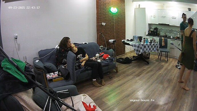 realm114-cam14-1758653033