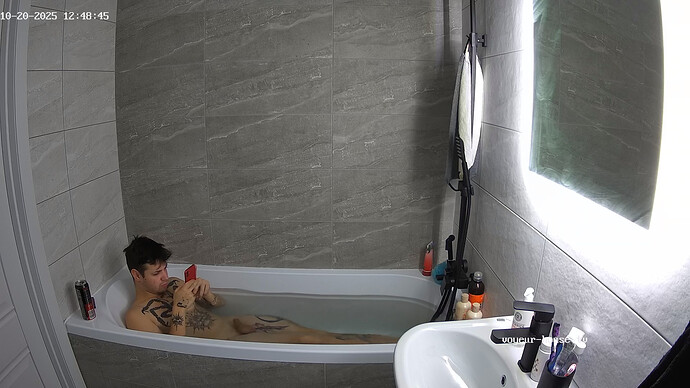 realm5-cam19-1760953768