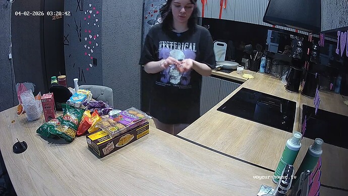 realm108-cam12-1775089391