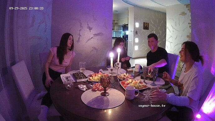 realm8-cam13-1759176584