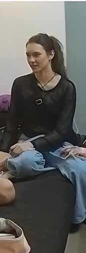 1743964810949