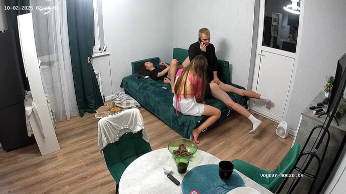 realm107-cam13-1759360482