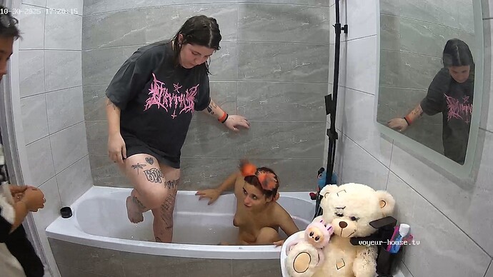 realm5-cam19-1761844184