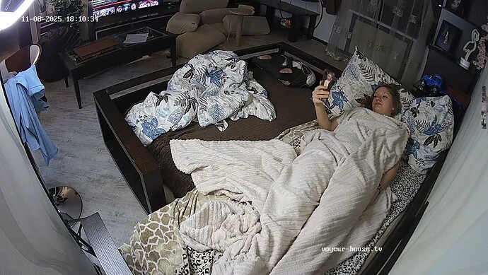 realm64-cam16-1762619618