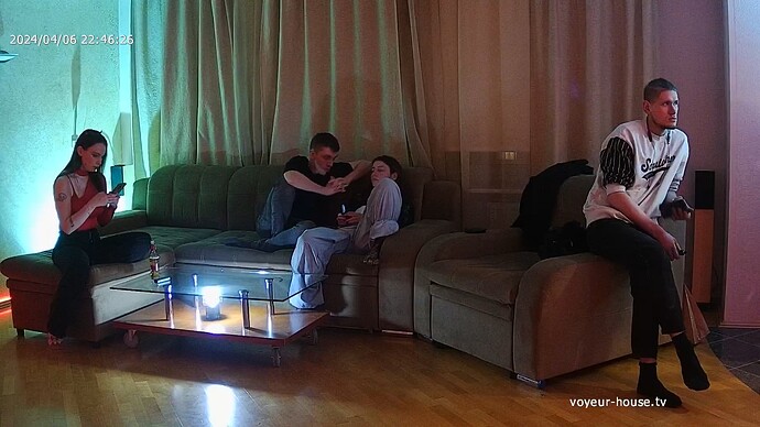 realm19-cam17-1712422018