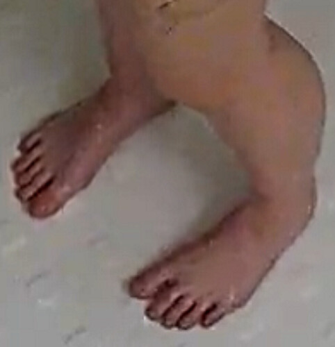 feet Jazmin