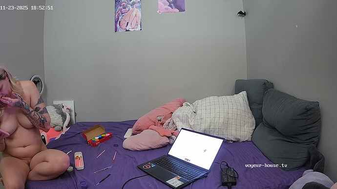 realm123-cam15-1763913212