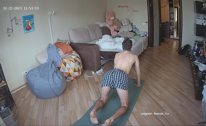 屏幕截图 2023-12-22 183143