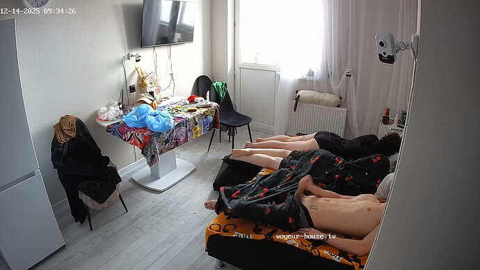 realm5-cam13-1765696975