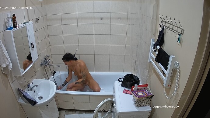 realm130-cam19-1766667023