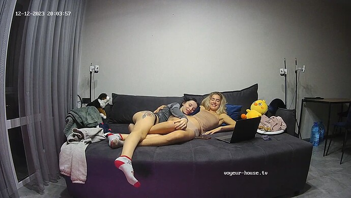 realm8-cam14-1702404327