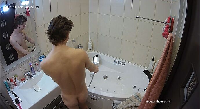 Gevorg_251204_bath_@_Shana_realm64_01