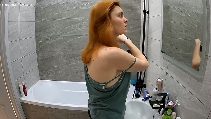 realm5-cam19-1762353832