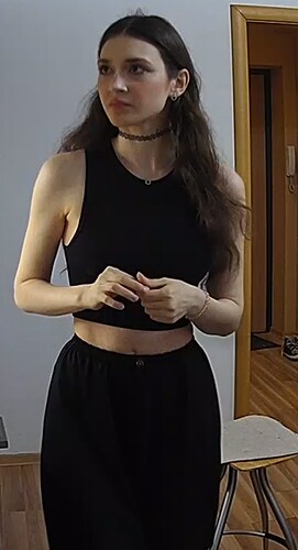 1000018138