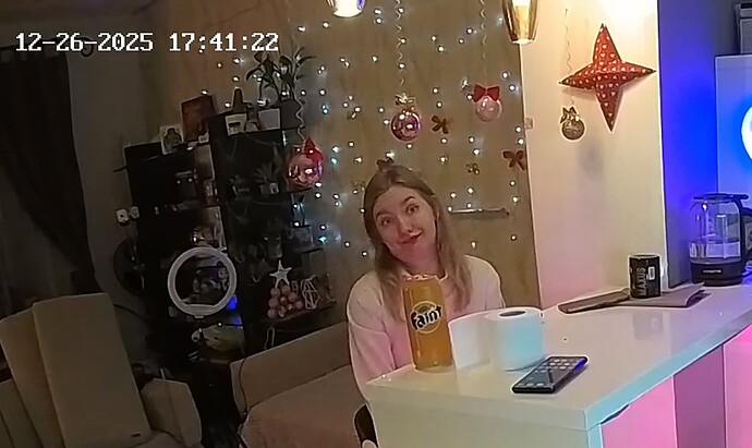 realm64-cam112-1766777506