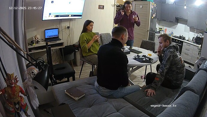 realm18-cam13-1765572441