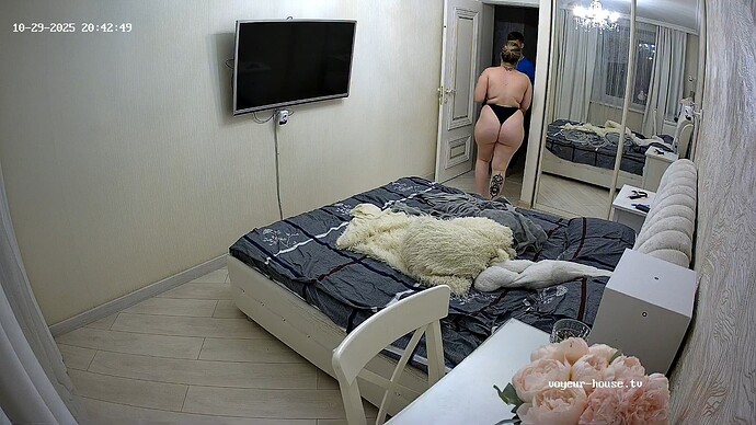 realm122-cam16-1761767069