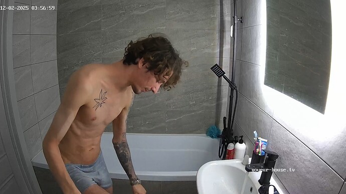 realm5-cam19-1764637499