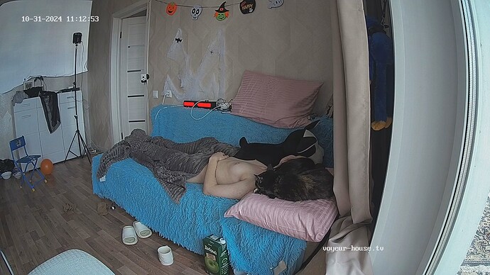 realm69-cam13-1730362408