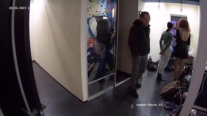 realm18-cam113-1698352292