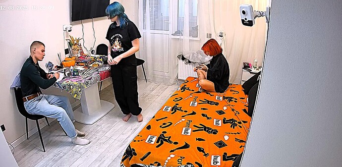 realm5-cam13-1765197904