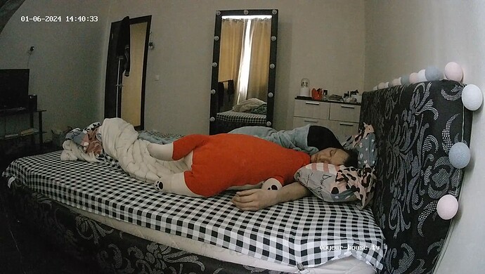 realm18-cam110-1704541269