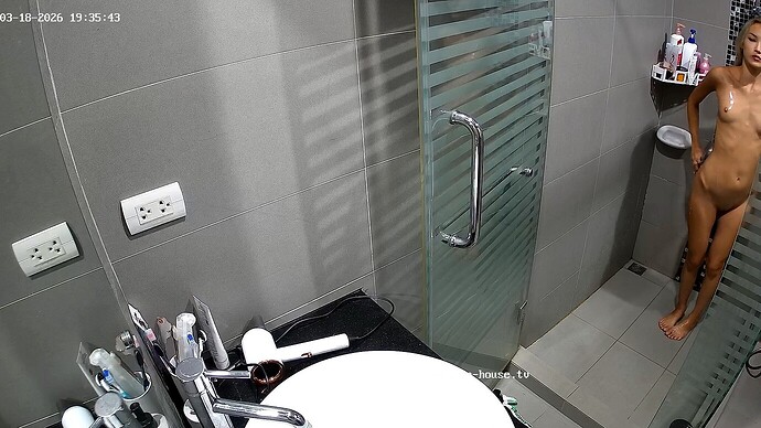 e9239f335ca3b856f7e98d94cf8d259baf416f9c_2_1380x776