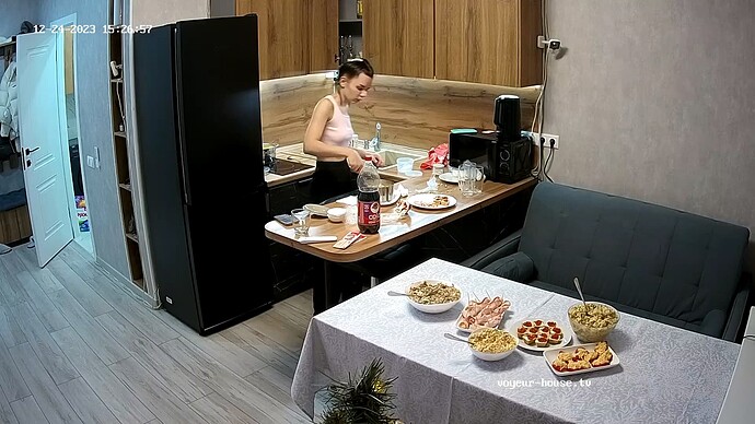 realm1-cam11-1703420853