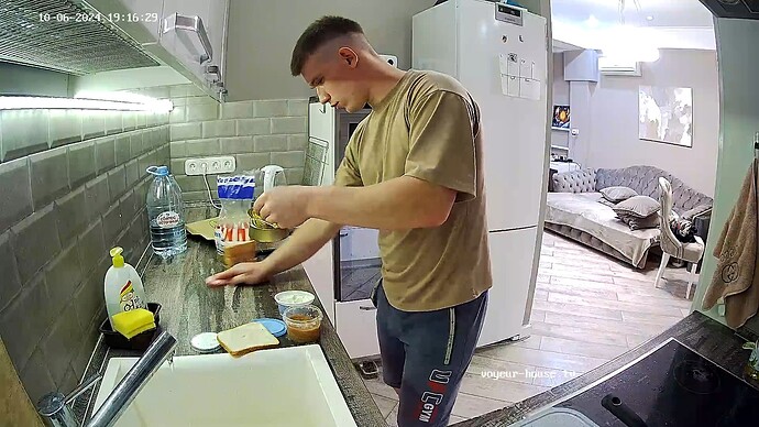 realm47-cam12-1728231427