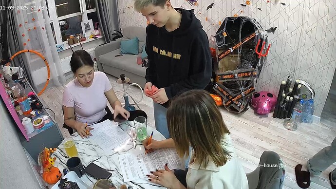 realm56-cam13-1762711502