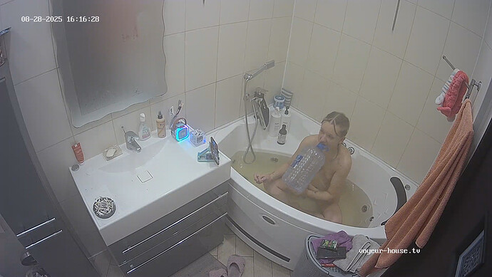 realm64-cam110-1756389604