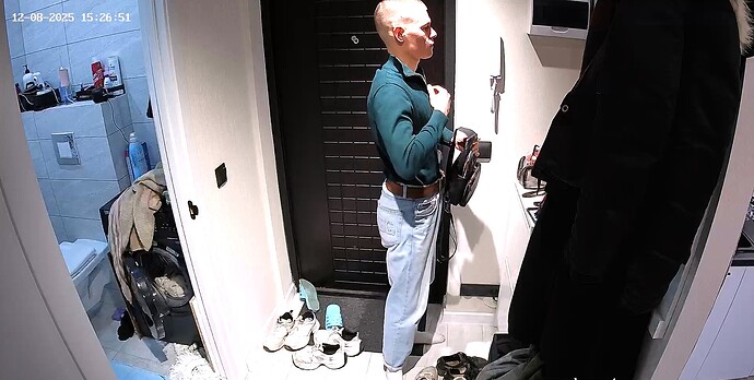 realm5-cam110-1765197087