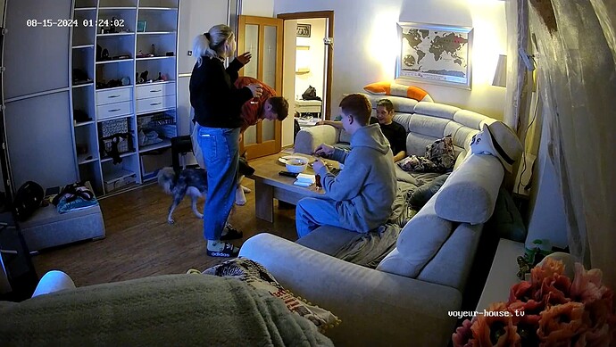 realm18-cam16-1723674279