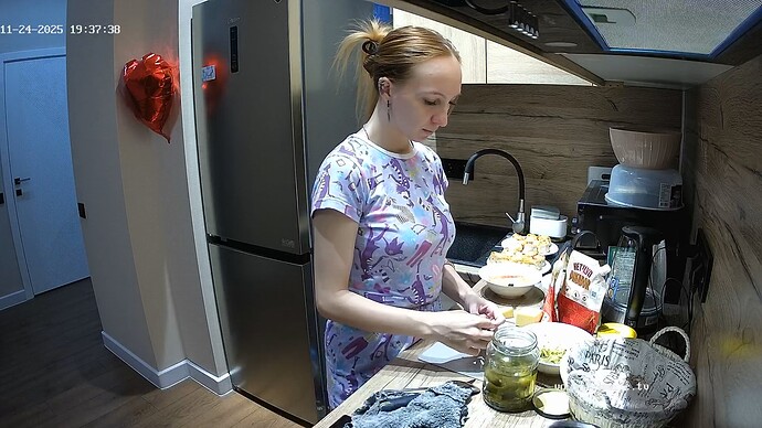 realm125-cam12-1764002300