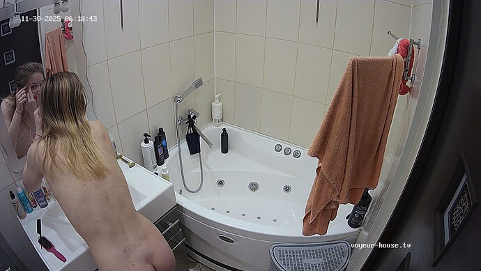 realm64-cam110-1764472766