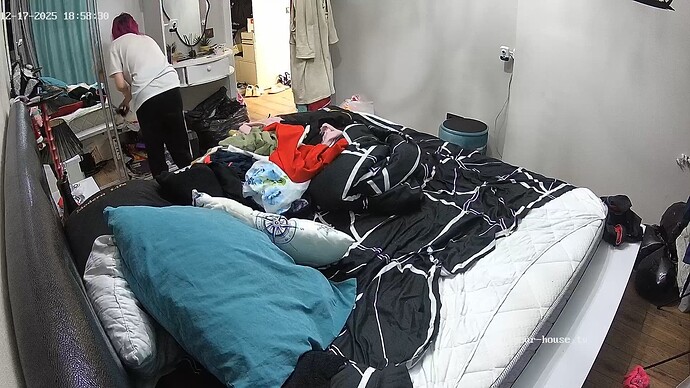 realm42-cam16-1765987520