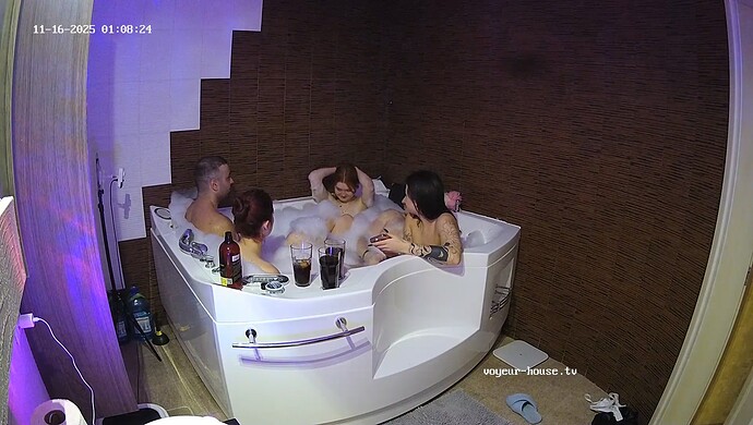 realm8-cam115-1763248112 (1)