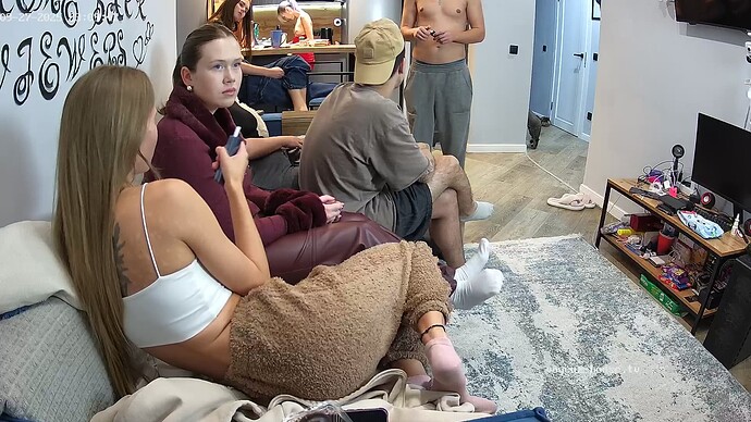 realm94-cam14-1759003823