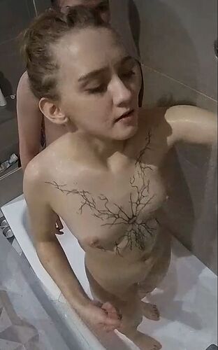 Ingrid_221030_nipples_bathtub_@Ingrid&_Nolan_realm53_01