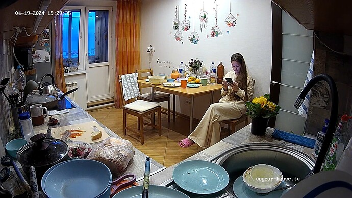 realm37-cam11-1713556293