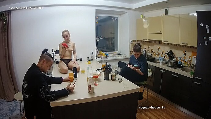 realm52-cam13-1703512566