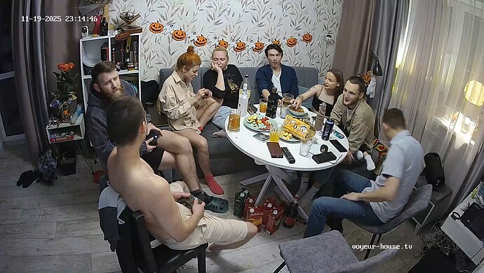 realm18-cam15-1763583319