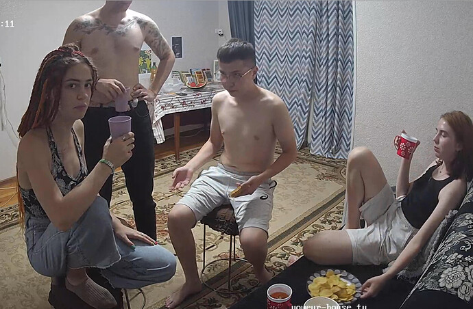 Screenshot 2023-08-23 at 13-14-50 Living room camera at Derek & Gina reallifecam apartment at Voyeur House TV (cam14)