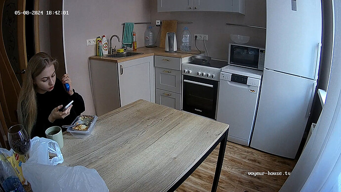 realm74-cam12-1715182957