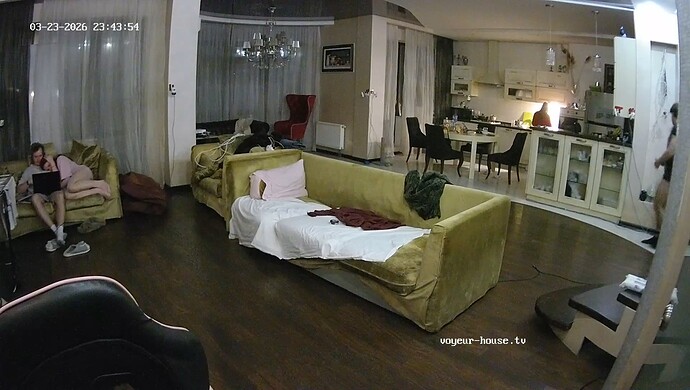 realm8-cam16-1774302286